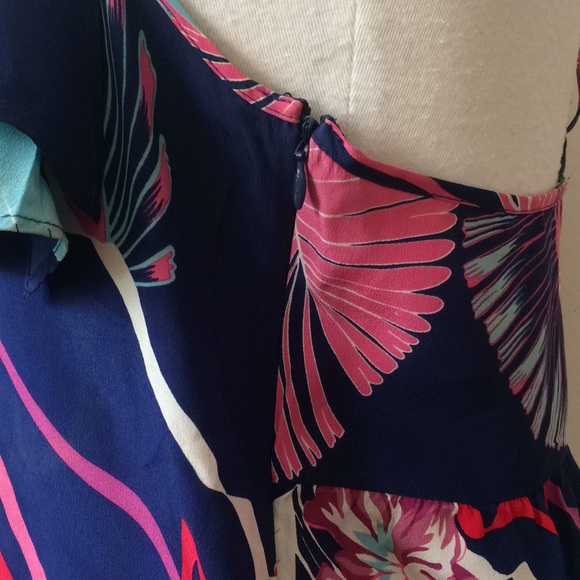 Women’s Yumi Kim Silk adjustable strap top size XS - Picture 6 of 7